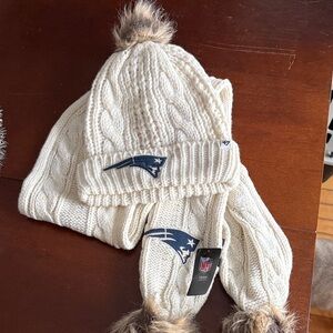 Patriots Cream Knit Hat and Scarf Set